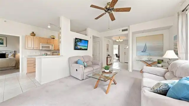 Listing Photo 11