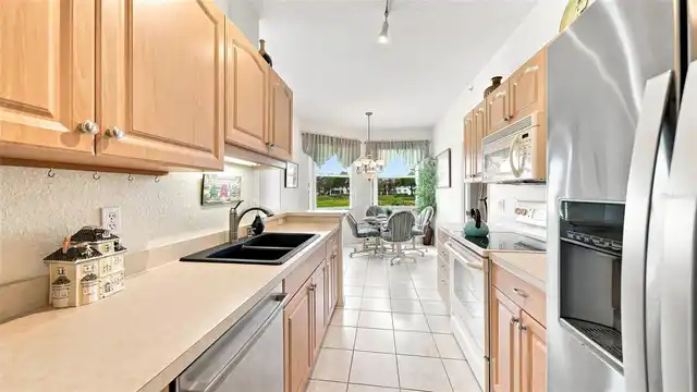 Listing Photo 14