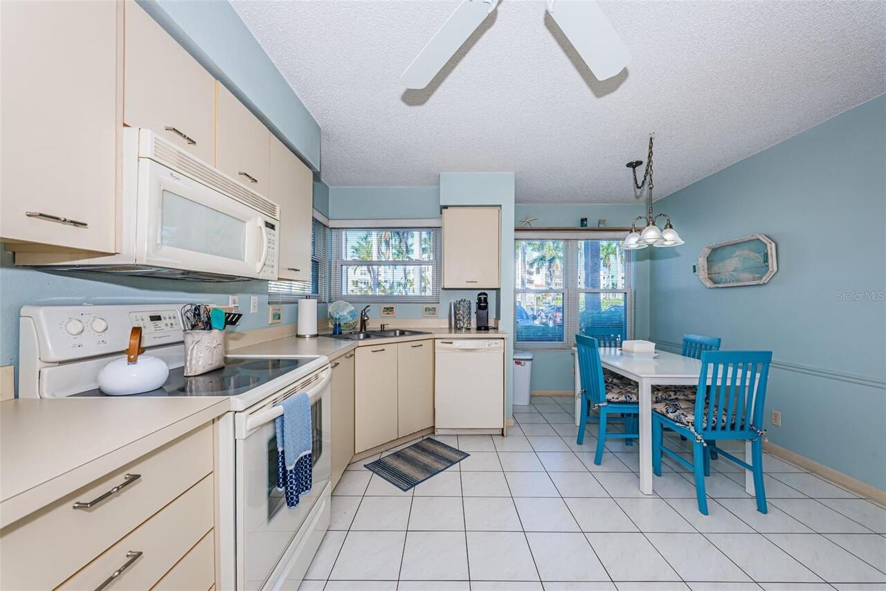 Listing Photo 16
