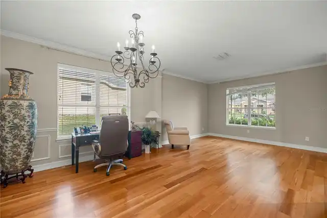 Listing Photo 8