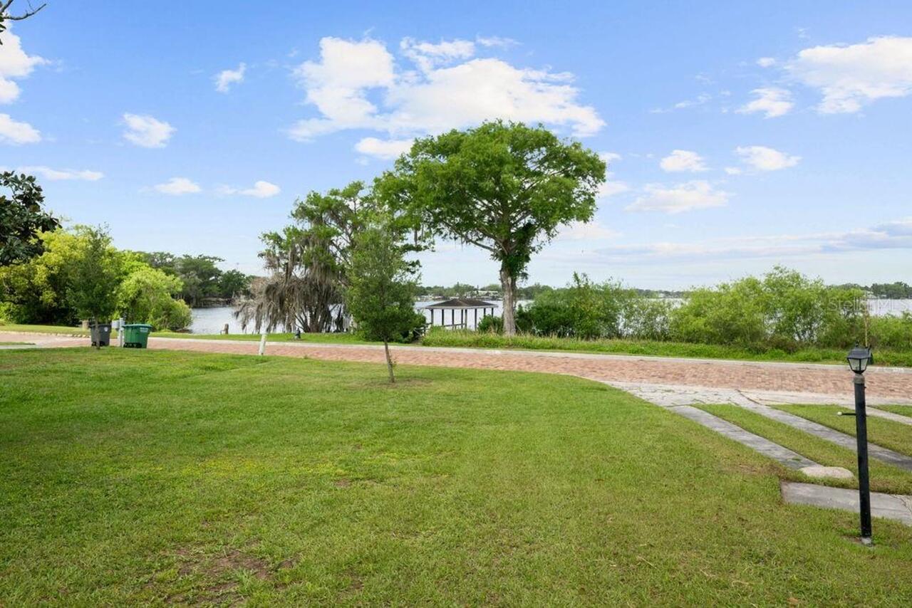 Listing Photo 32