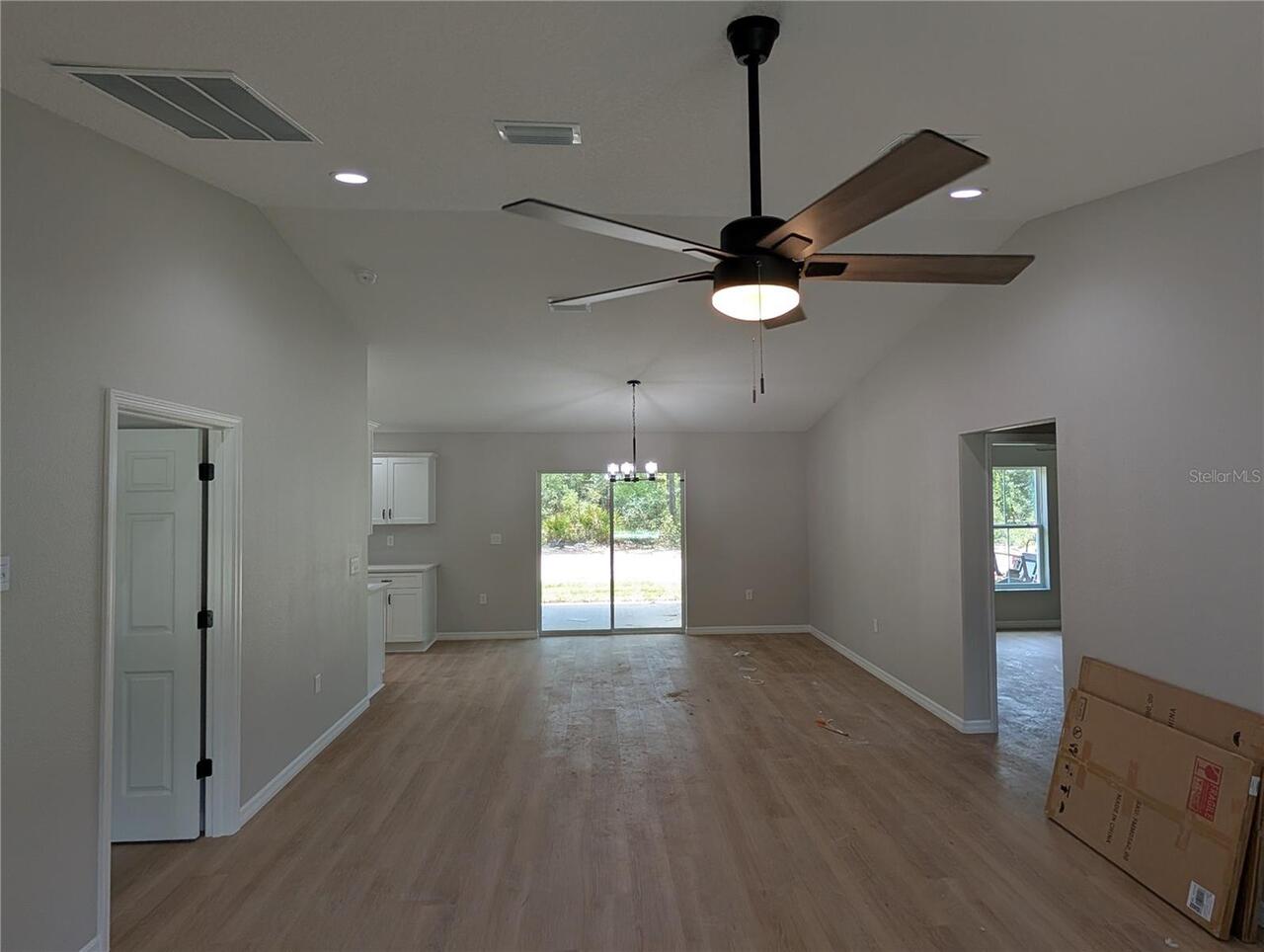 Listing Photo 9