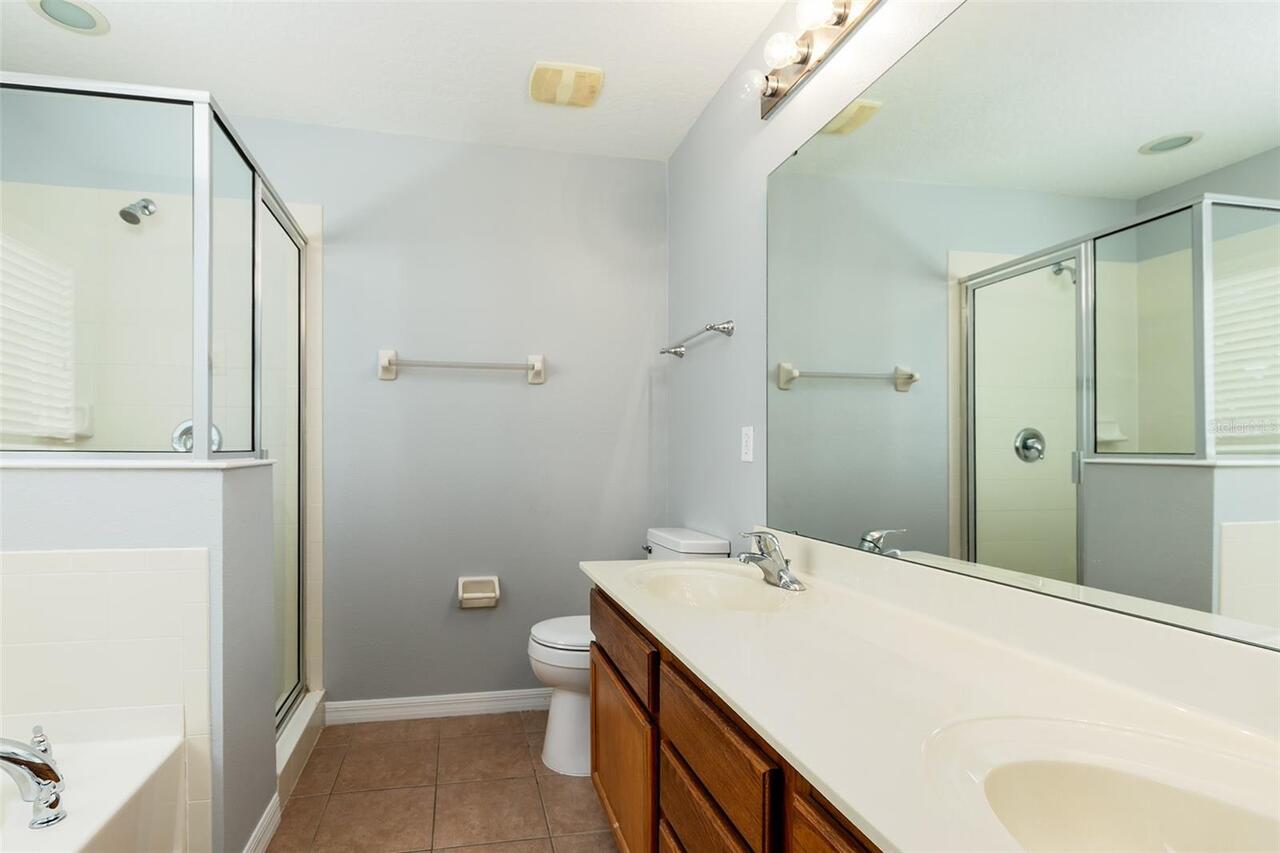 Listing Photo 11