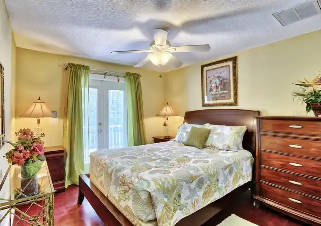 Listing Photo 9