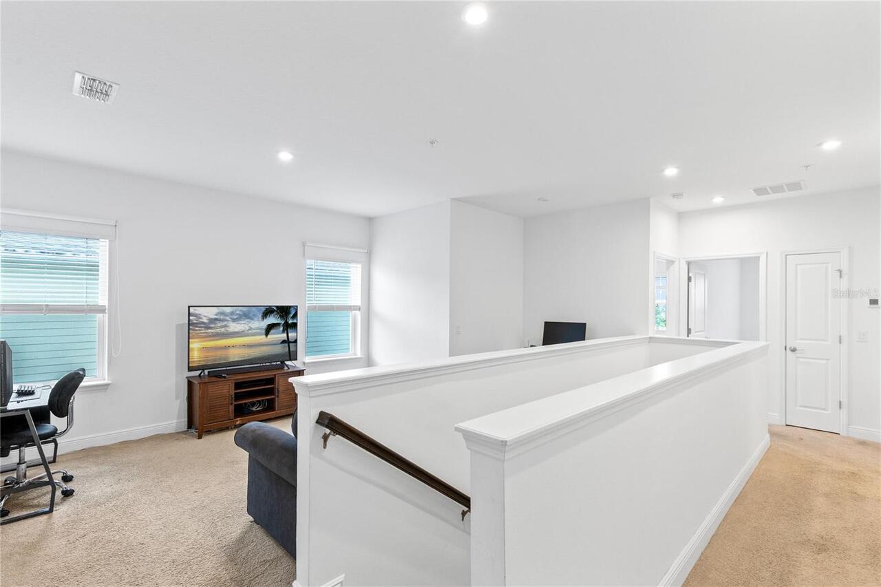 Listing Photo 17