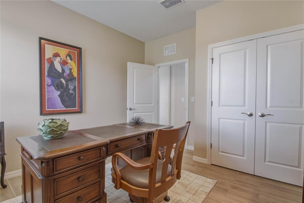 Listing Photo 10