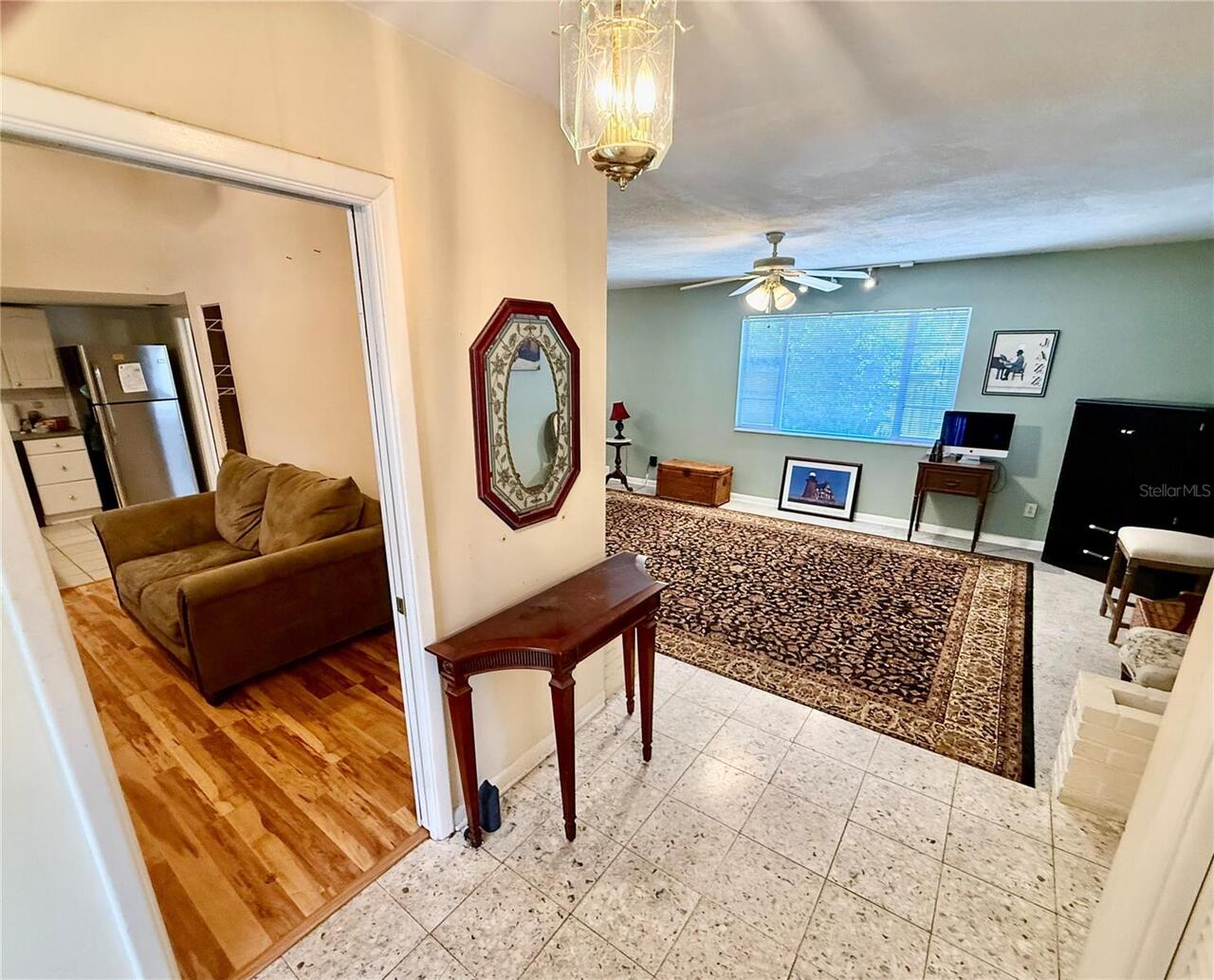 Listing Photo 9