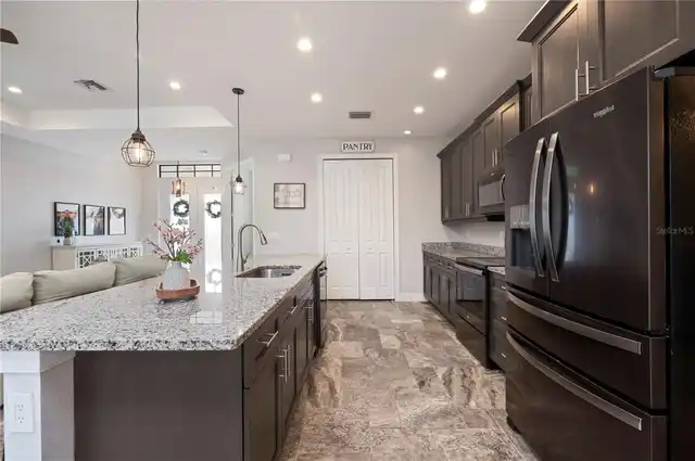 Listing Photo 10