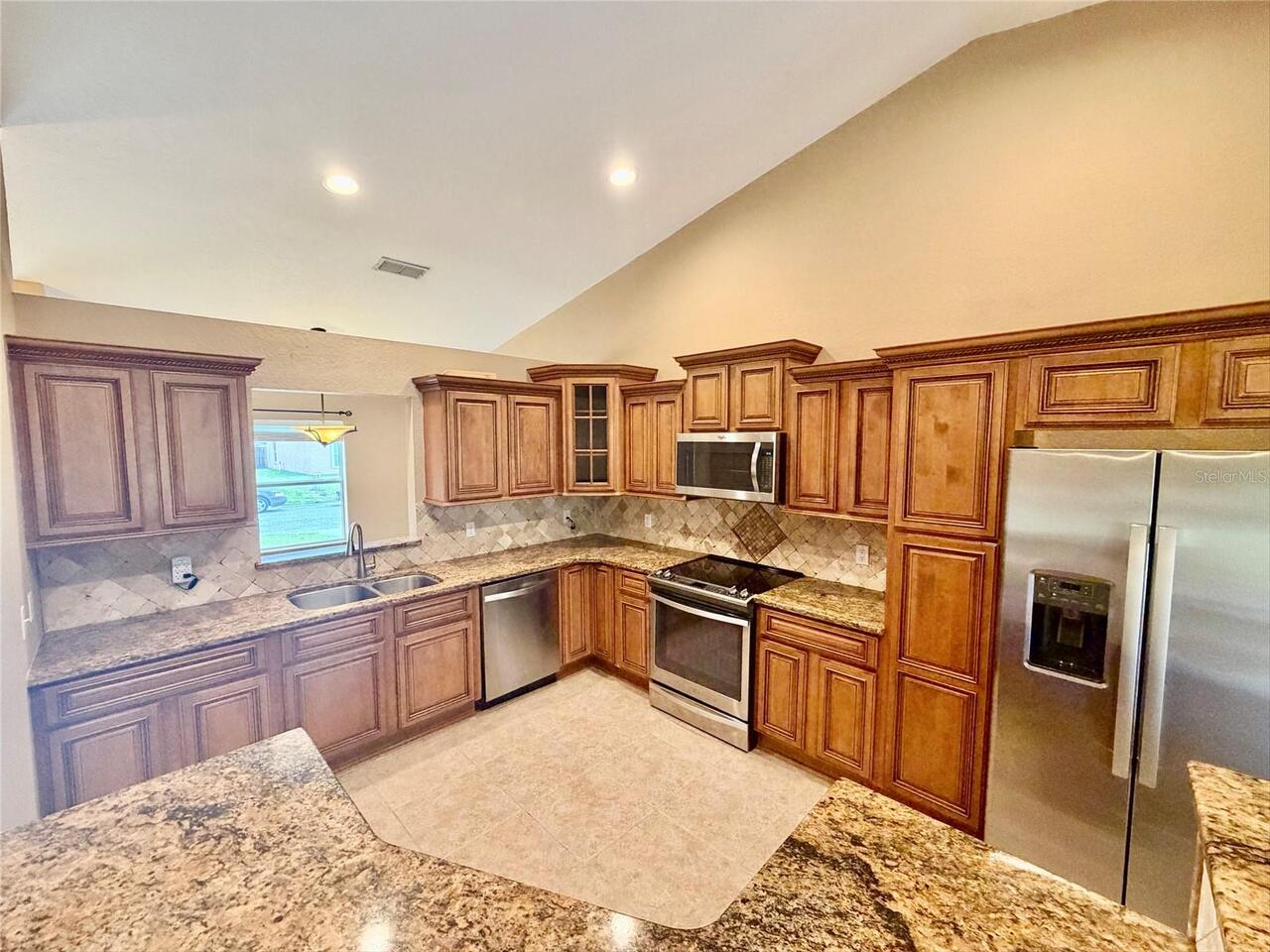 Listing Photo 7