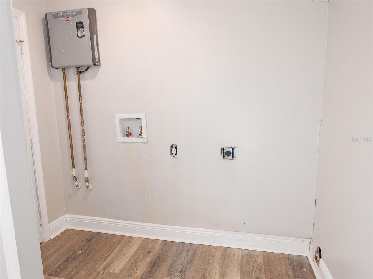 Listing Photo 14