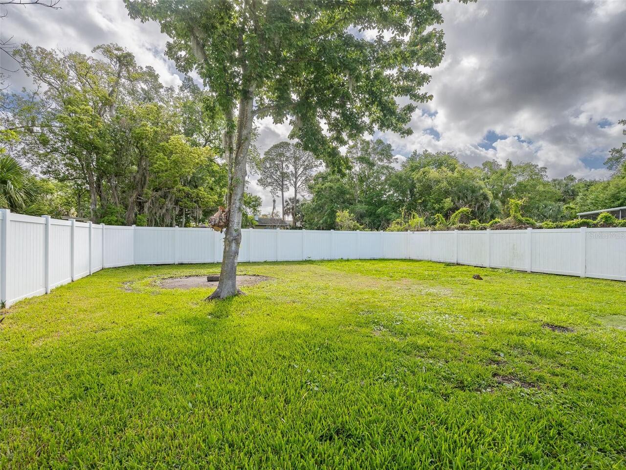 Listing Photo 17