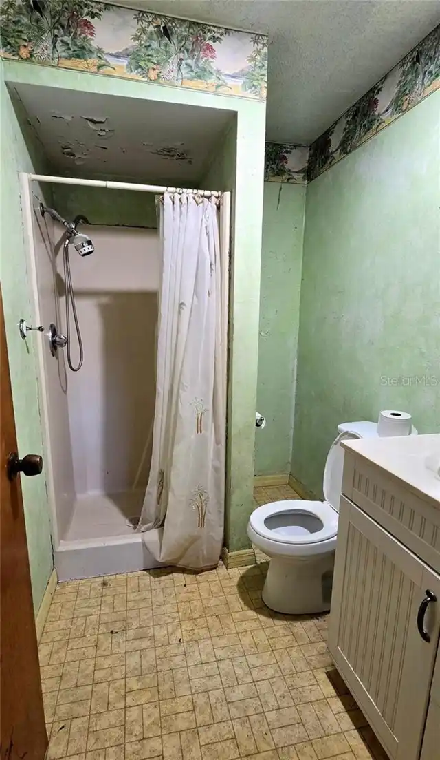 Listing Photo 10