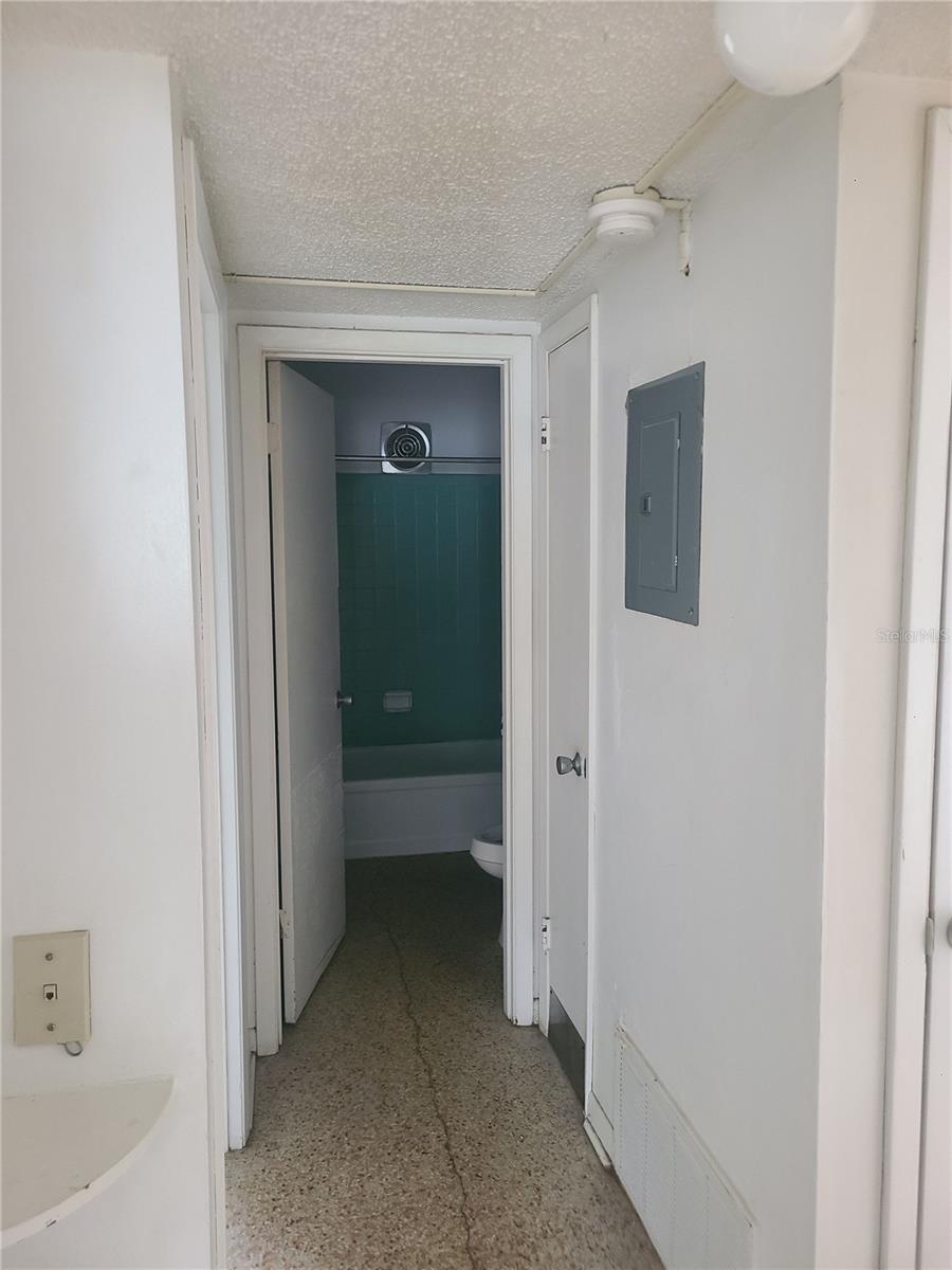 Listing Photo 11