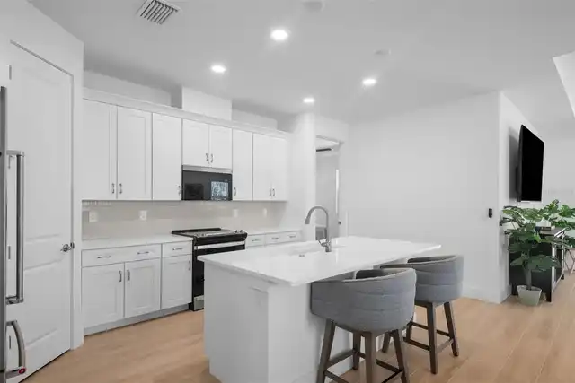 Listing Photo 13