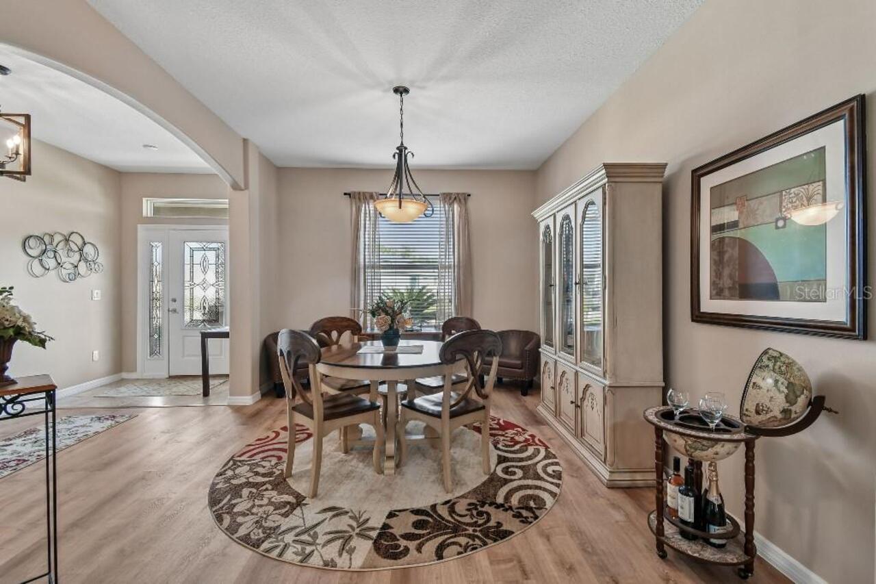 Listing Photo 8