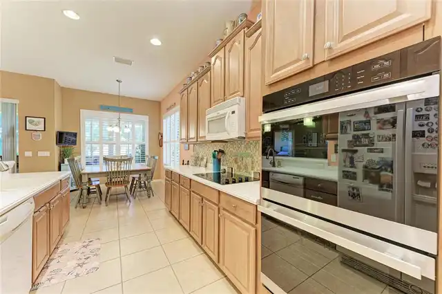 Listing Photo 12