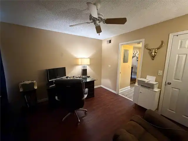 Listing Photo 15