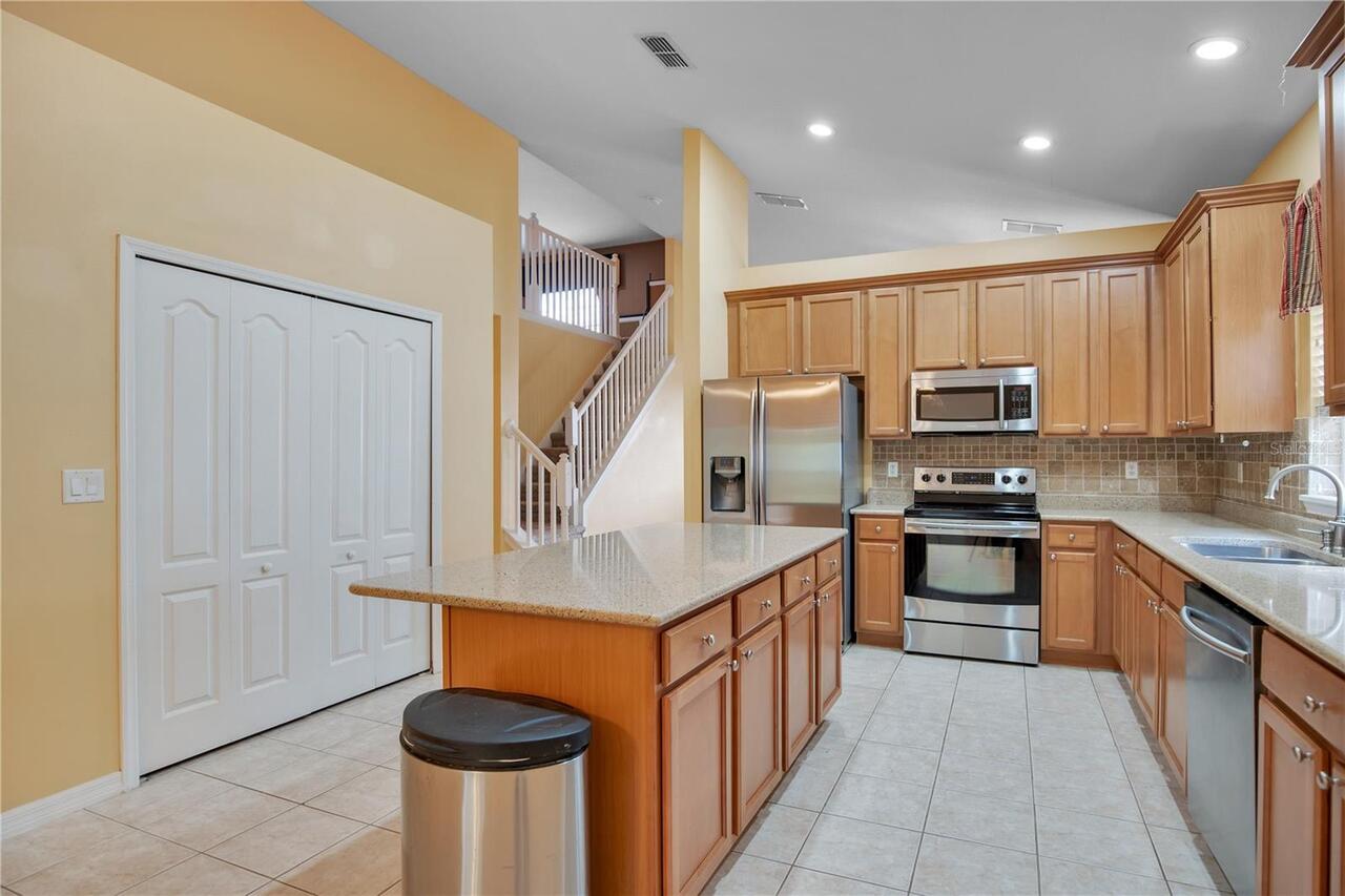 Listing Photo 11