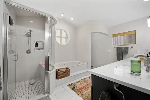 Listing Photo 18