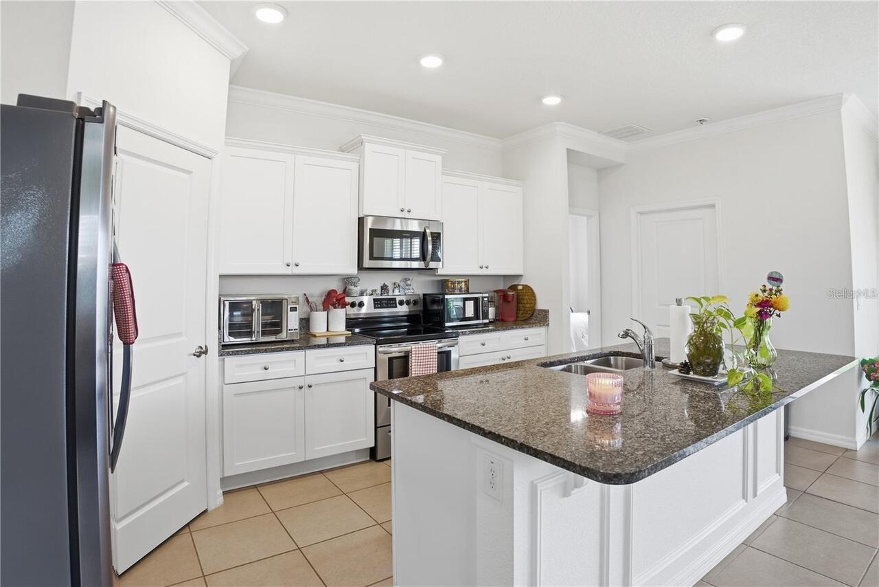 Listing Photo 11