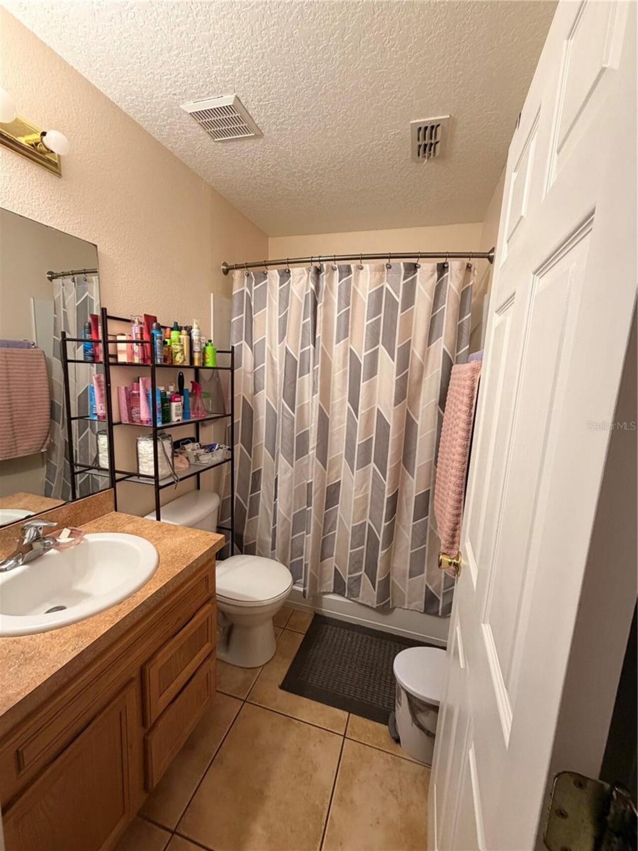 Listing Photo 16