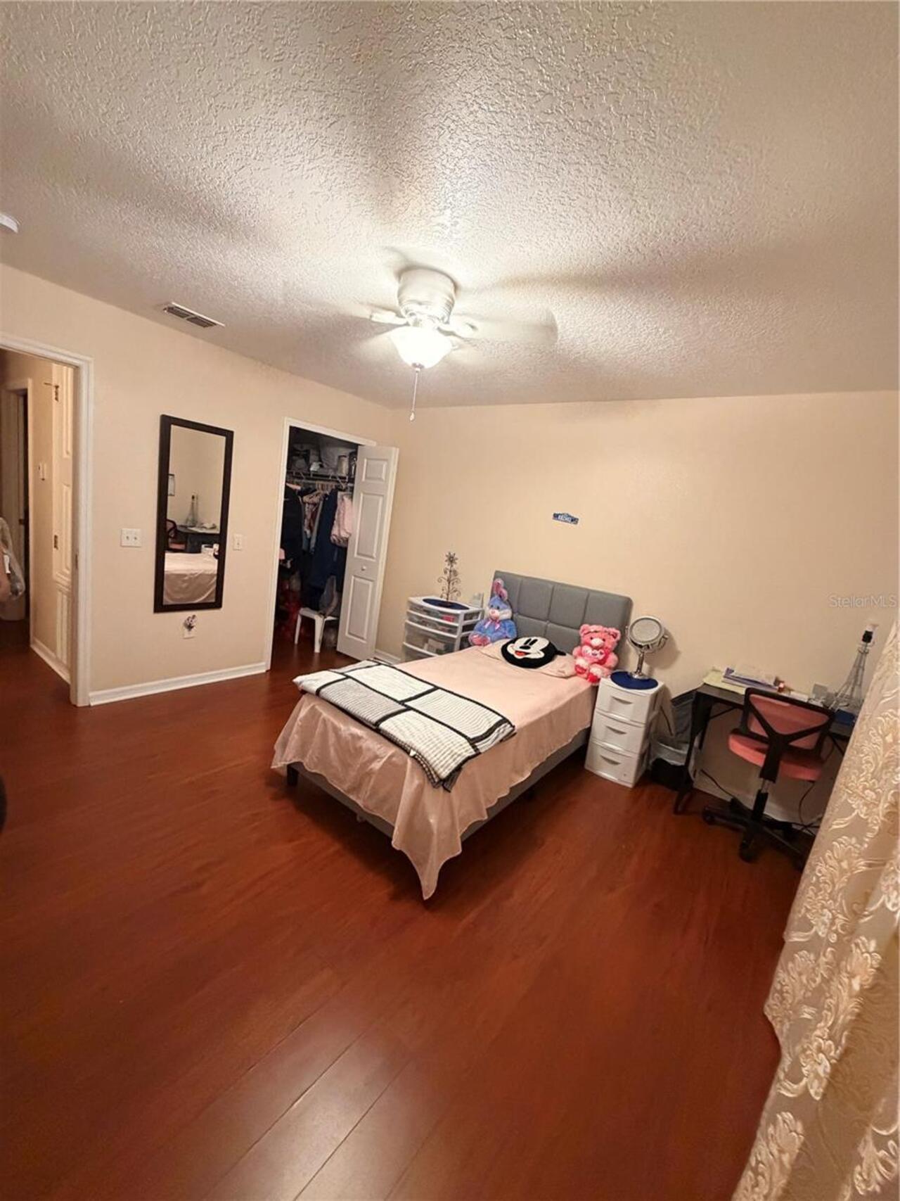 Listing Photo 17