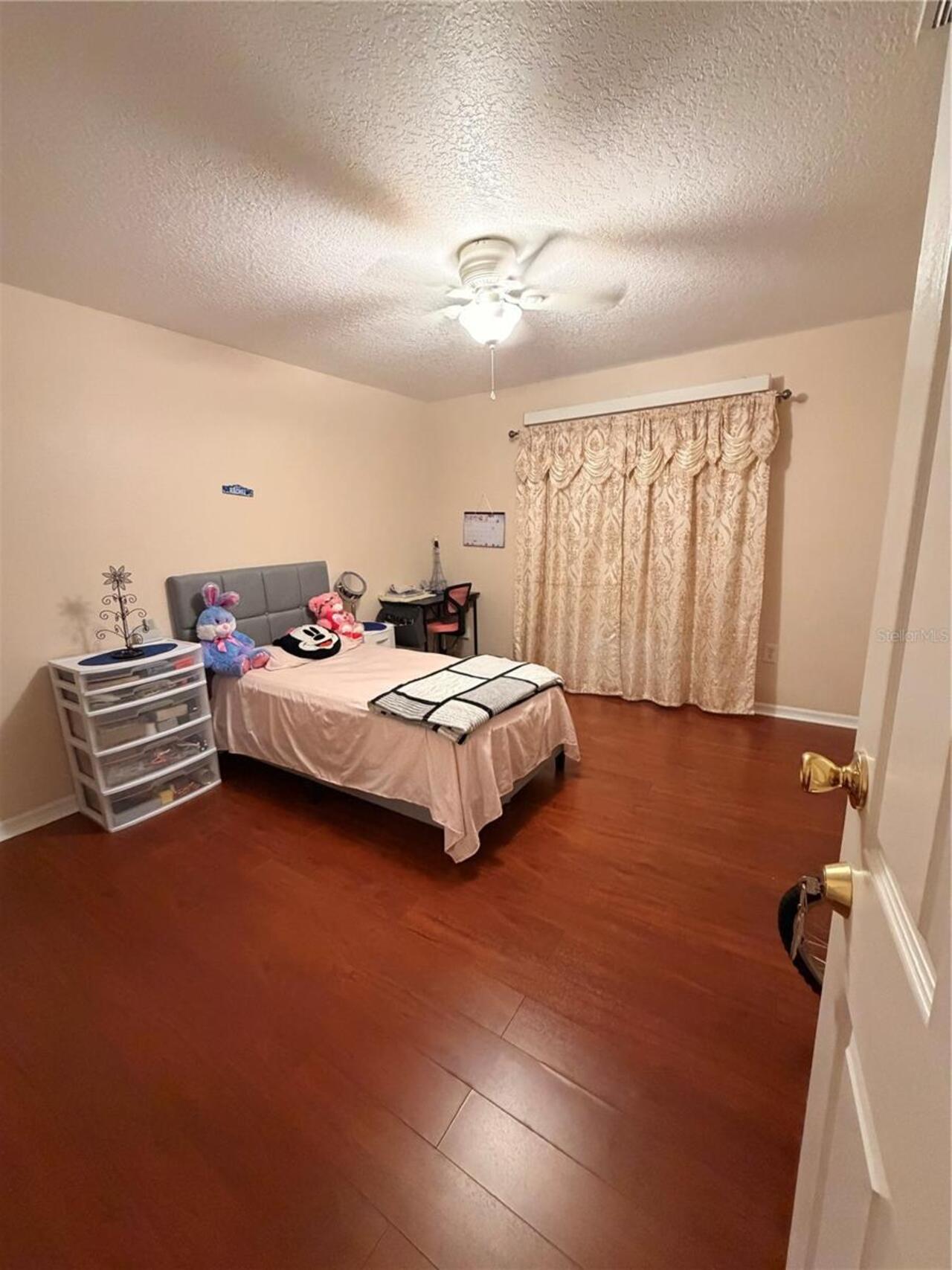 Listing Photo 18