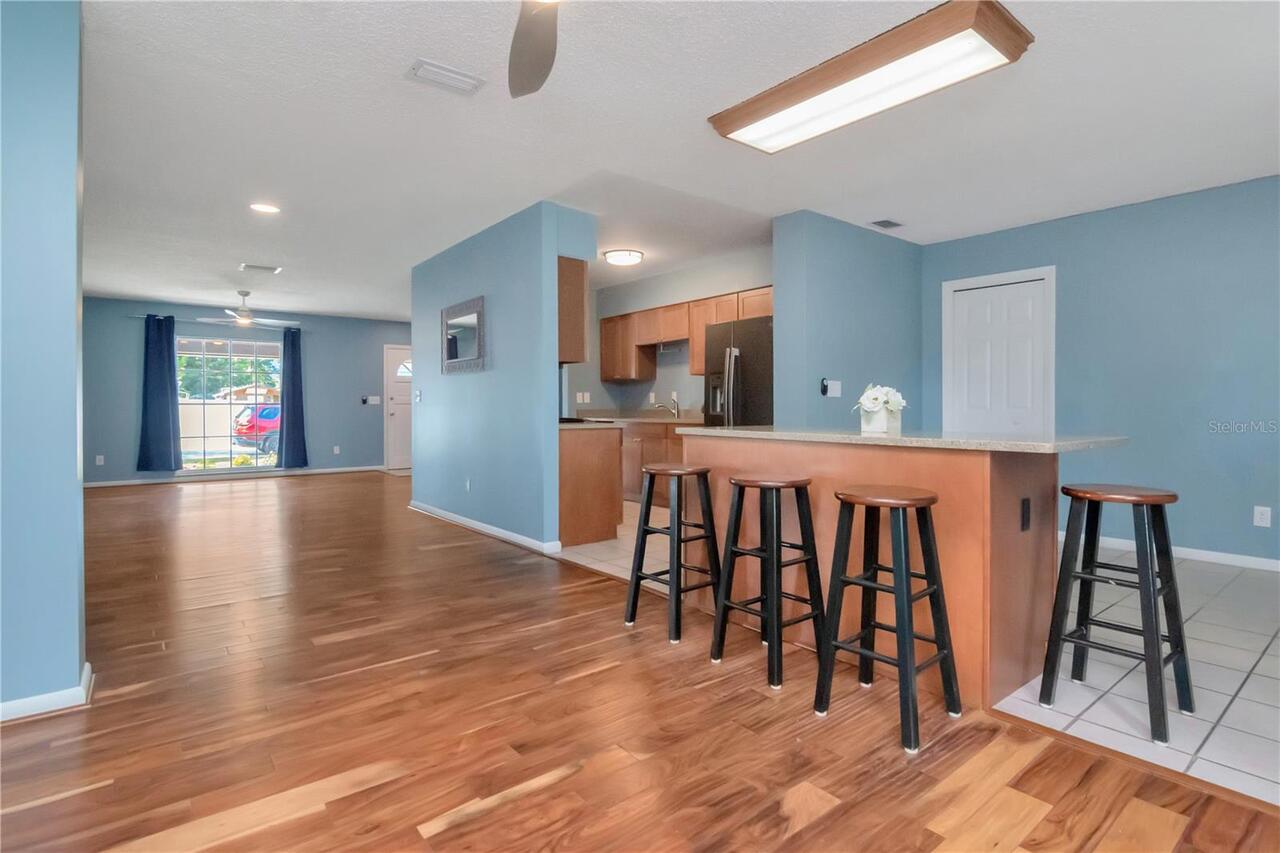 Listing Photo 12