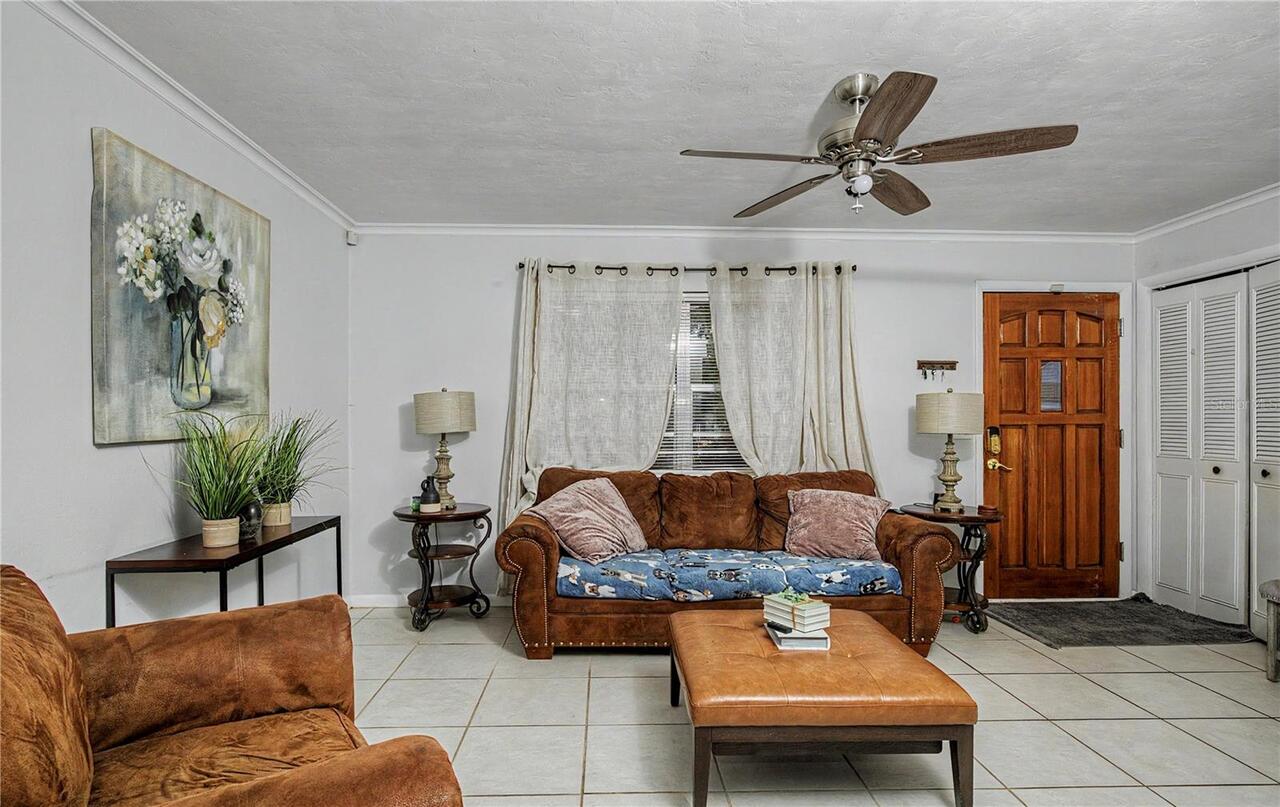 Listing Photo 8