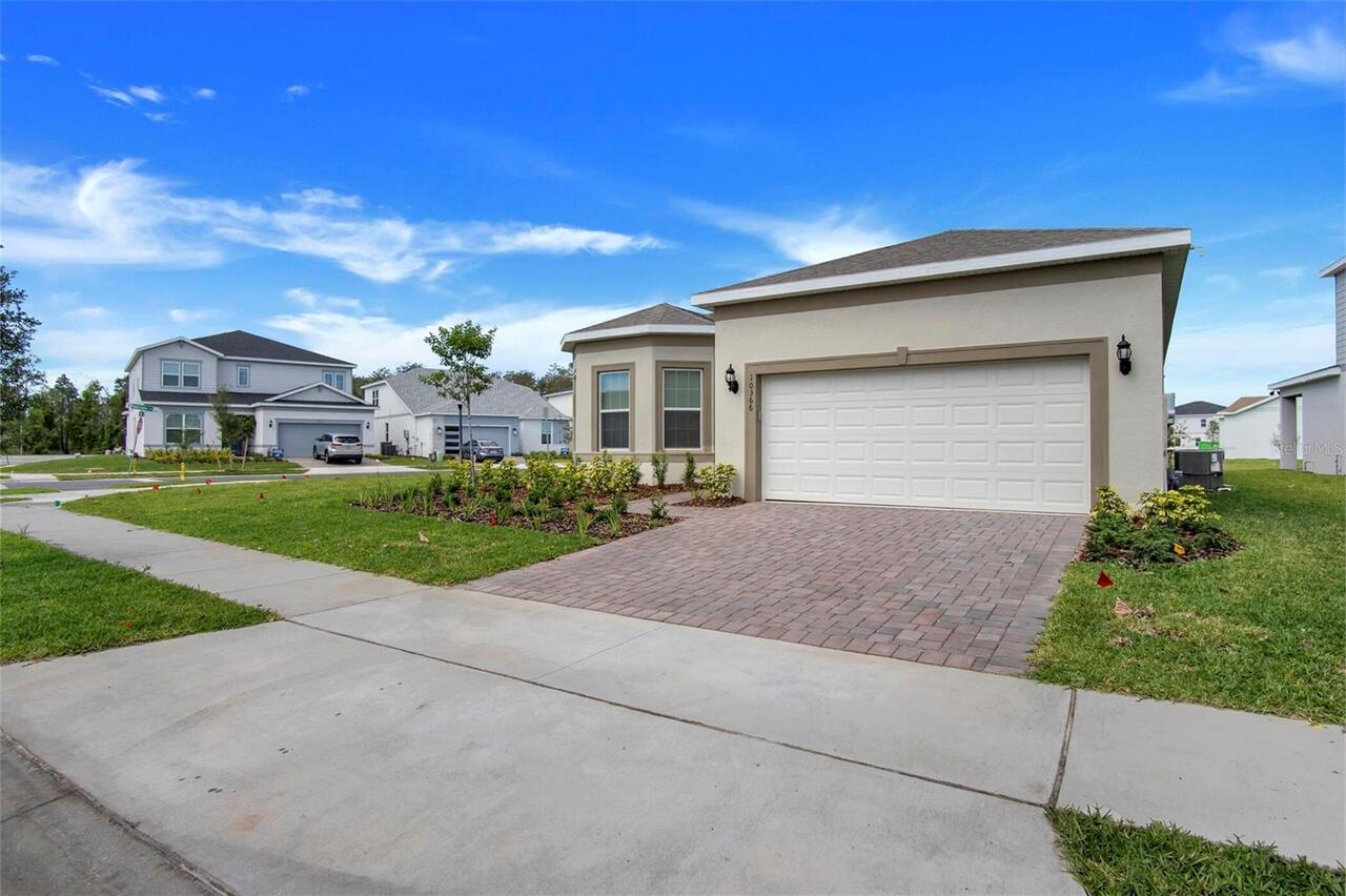 Listing Photo 17