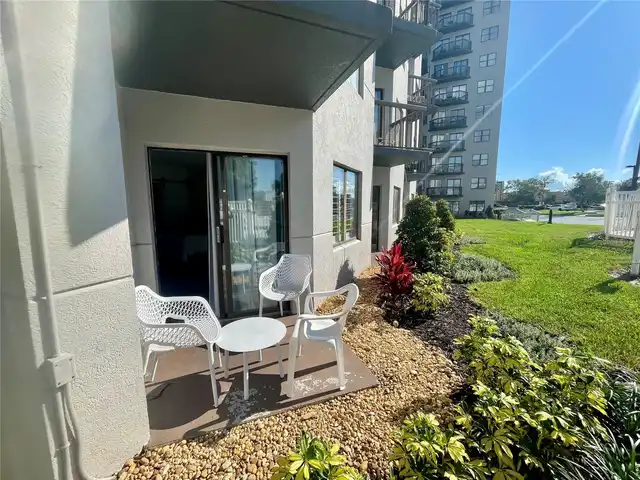 Listing Photo 16