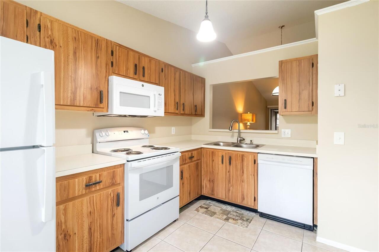 Listing Photo 9