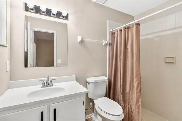 Listing Photo 15