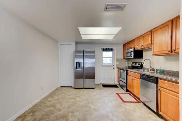 Listing Photo 13