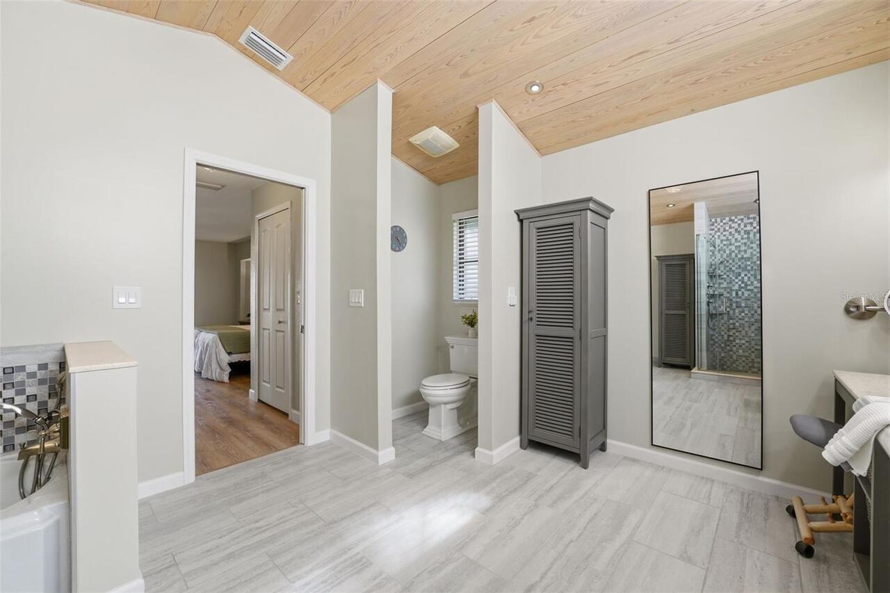 Listing Photo 33