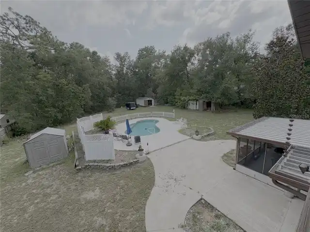 Listing Photo 17