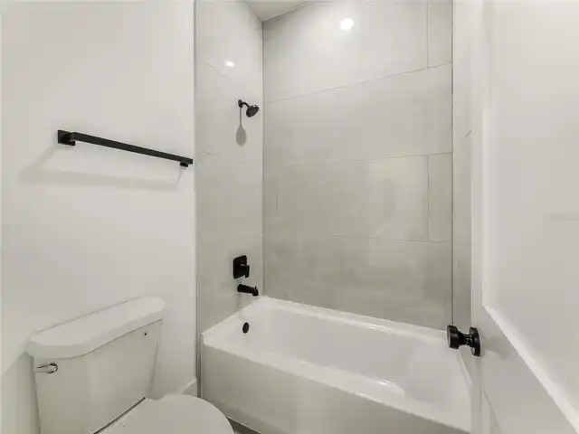 Listing Photo 41