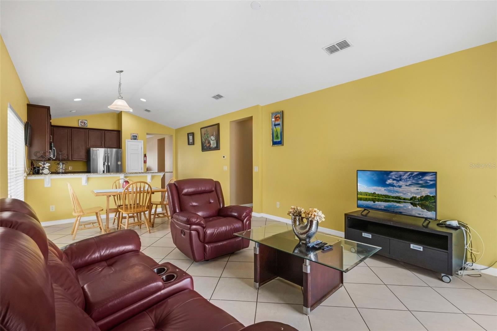 Listing Photo 8