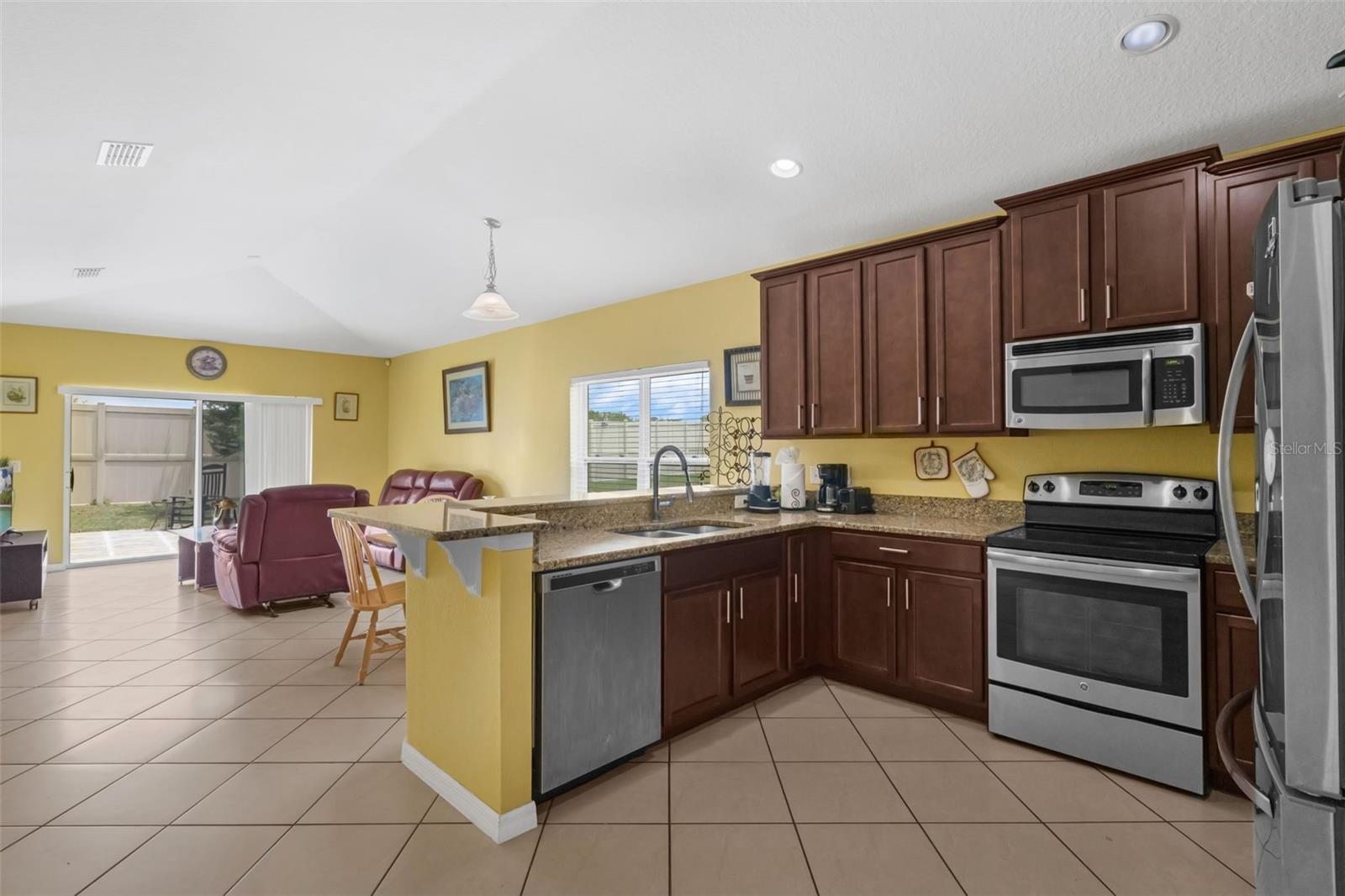 Listing Photo 10