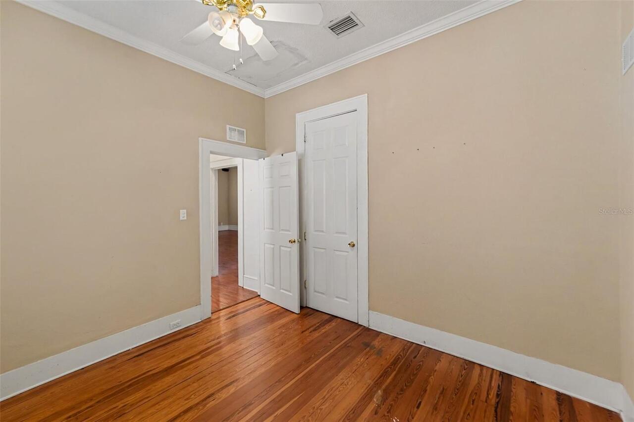 Listing Photo 15