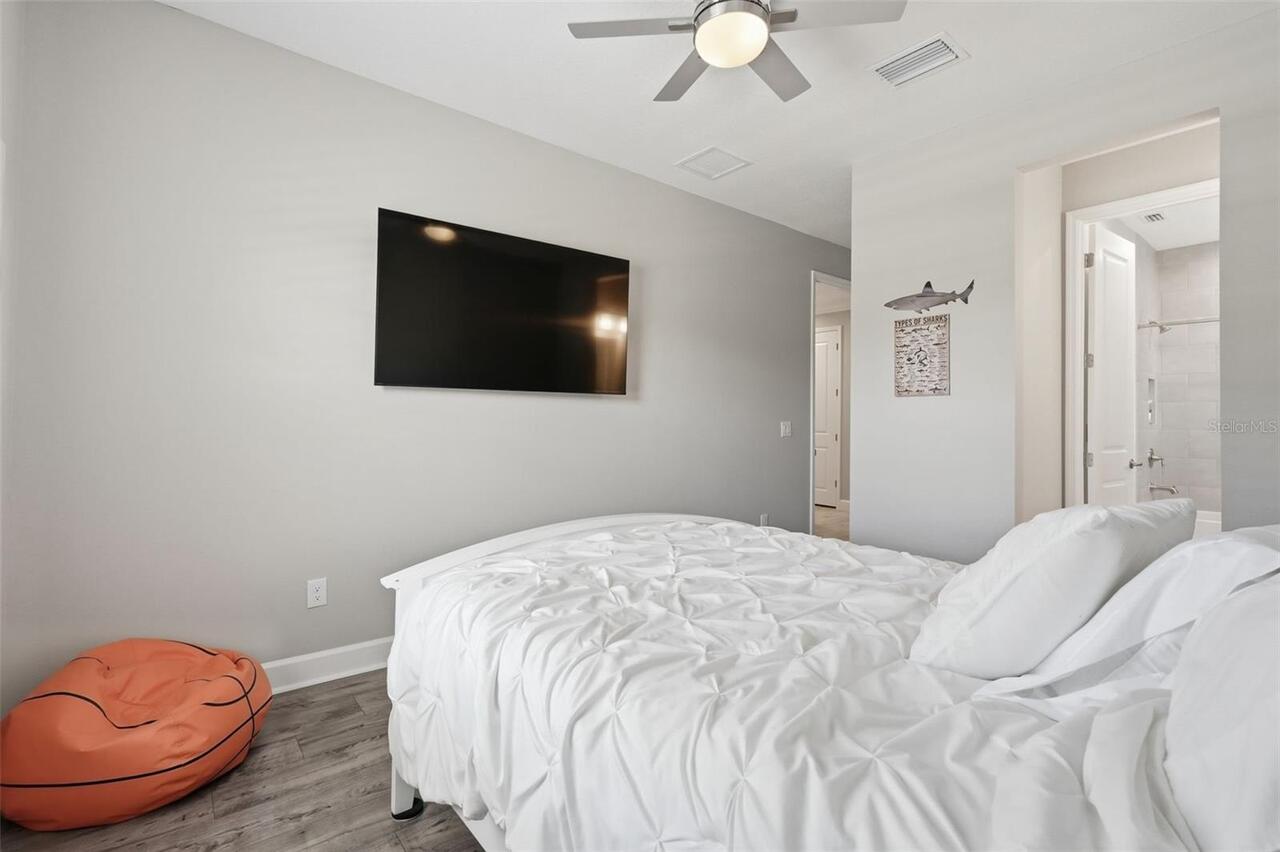Listing Photo 22