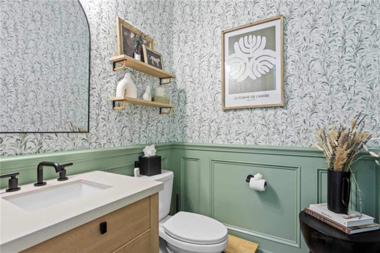 Listing Photo 18