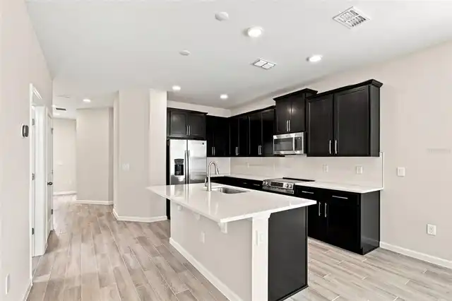 Listing Photo 8