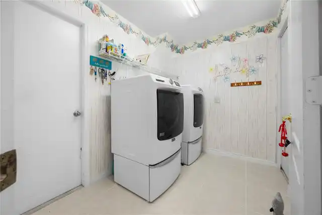 Listing Photo 16