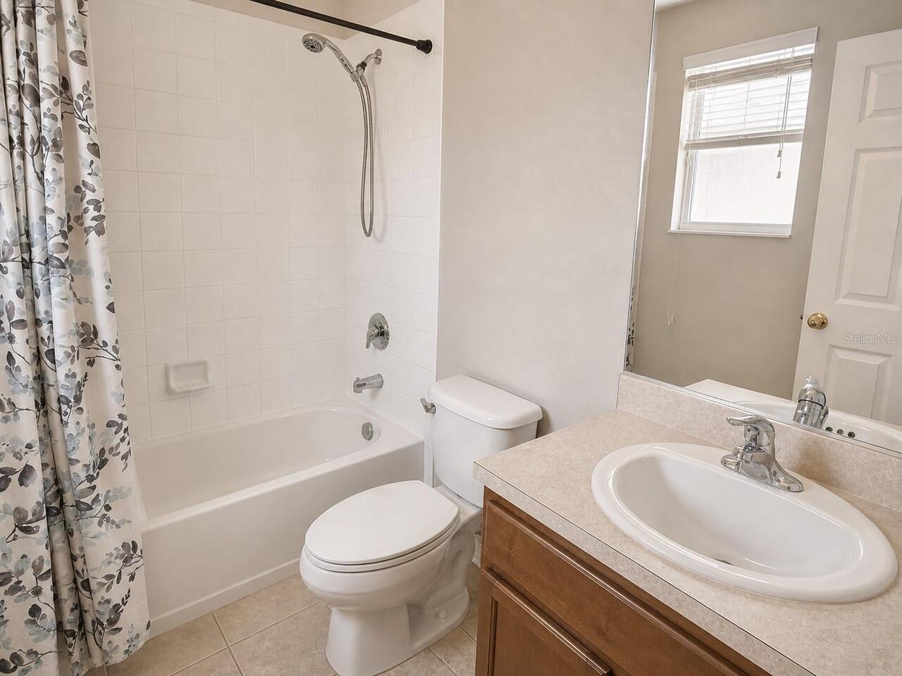 Listing Photo 11