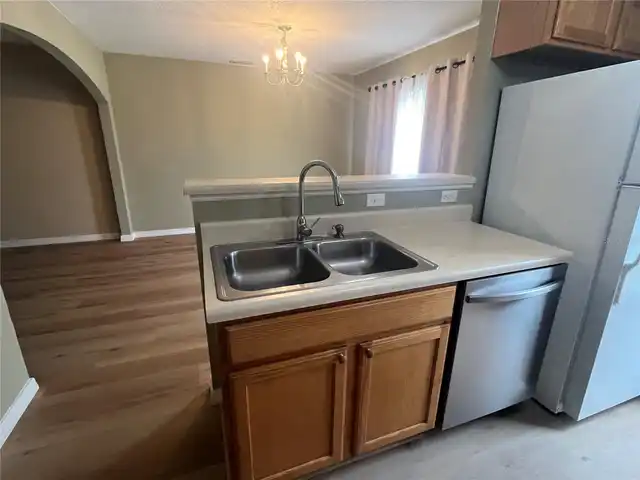 Listing Photo 7