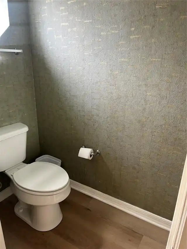 Listing Photo 9