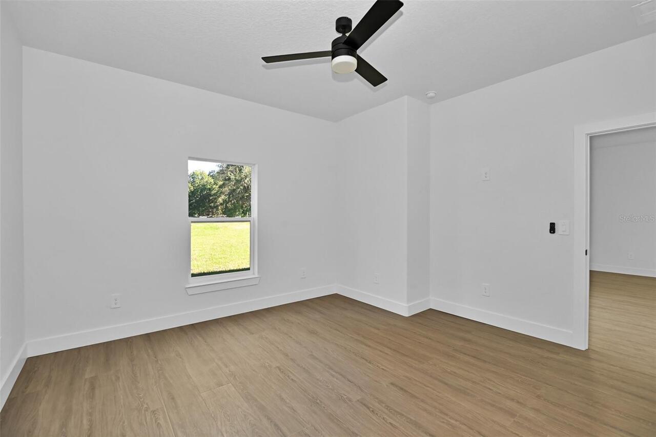 Listing Photo 34