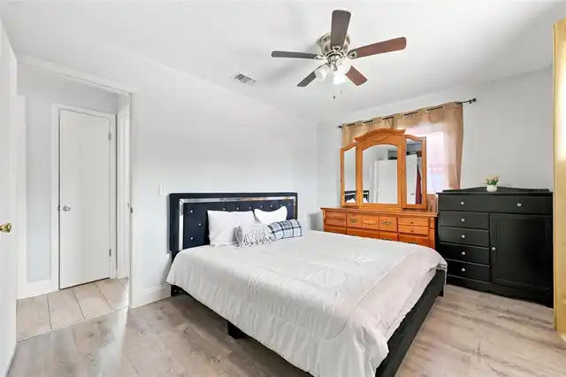 Listing Photo 22
