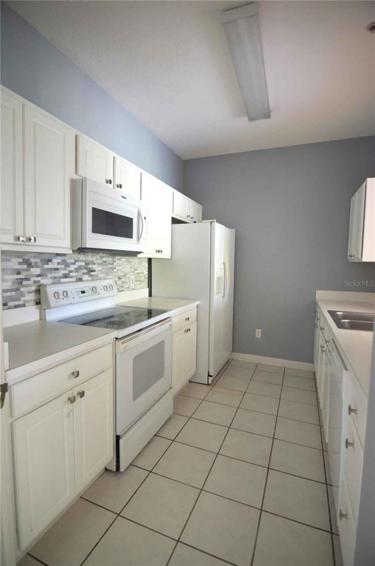 Listing Photo 12